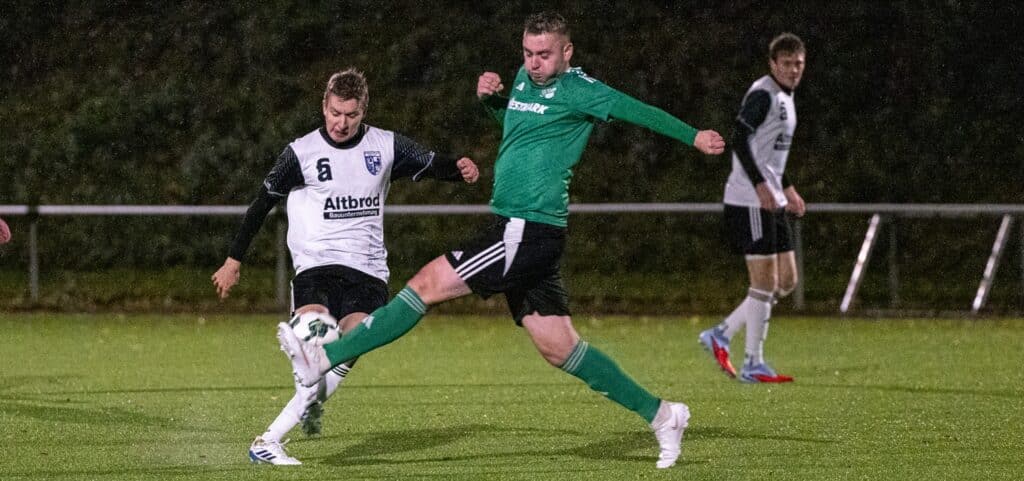 Zwei Treffer in 60 Sekunden bringen Serkenrode/Fretter im Derby auf Kurs