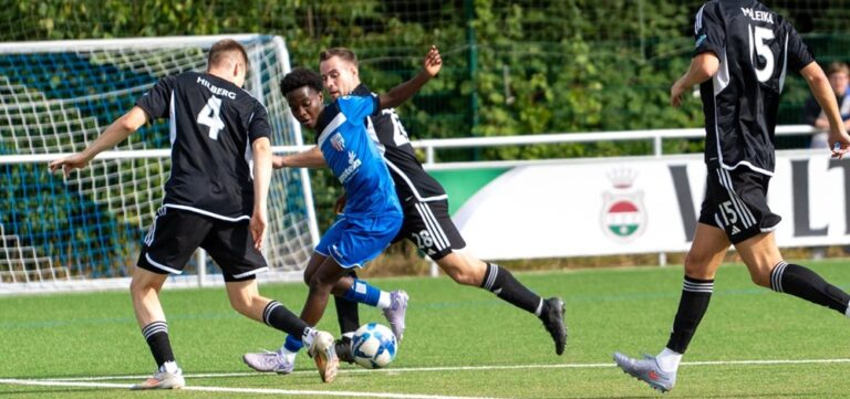 Galerie: SV Schmallenberg/Fredeburg - BSV Menden 0:1